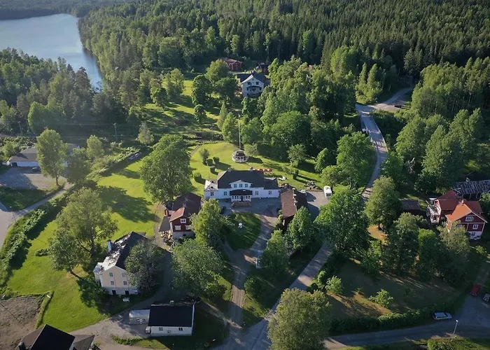 Bredsjoe Gamla Herrgard White Dream Mansion